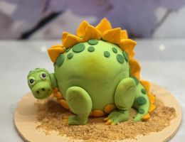 Dinosaur cake course