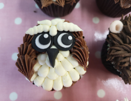Piped animal cupcakes