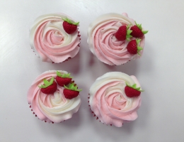 Strawberry & Champagne cupcakes