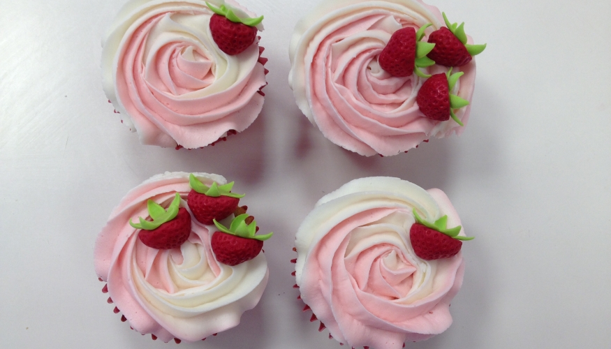Strawberry & Champagne cupcakes