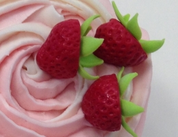 Strawberry decorations for cupcakes & cakes